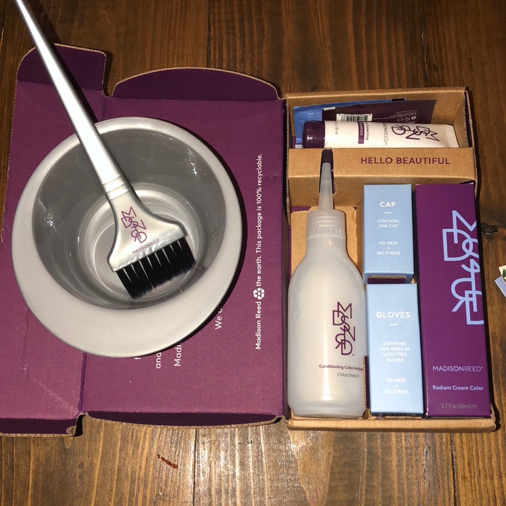 NIB Madison Reed Pisa Blonde 9NA